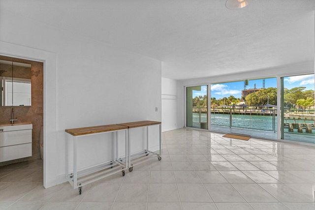 65 SE Spanish Trail 2020, Boca Raton, FL 33432