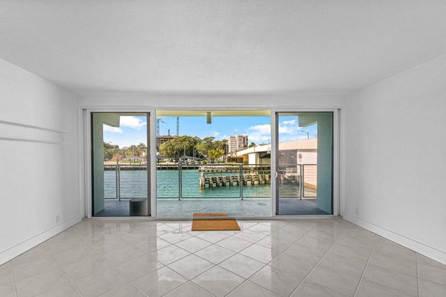 65 SE Spanish Trail 2020, Boca Raton, FL 33432