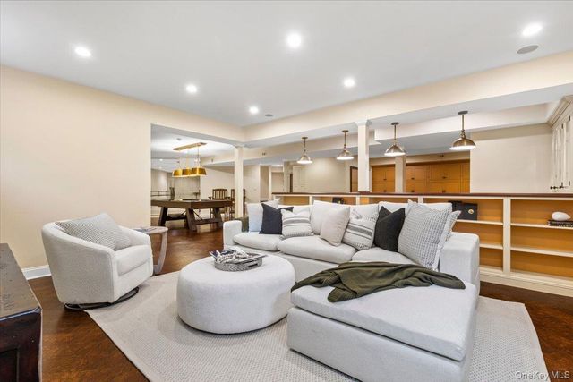 10 Hickory Drive, Rye, NY 10580