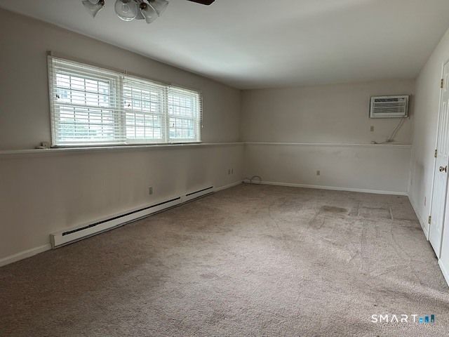 92 Founders Village 92, Clinton, CT 06413