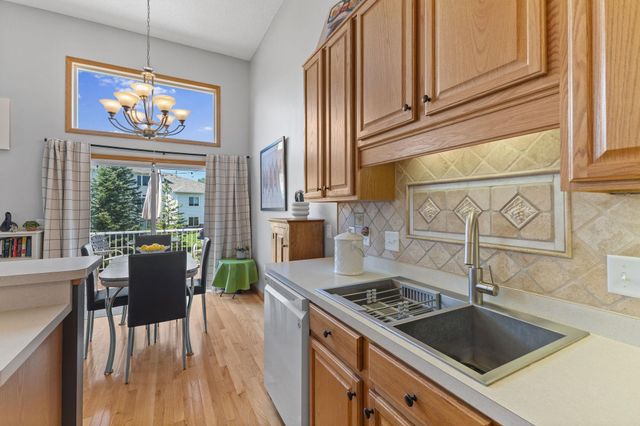 20609 Harrow Court, Lakeville, MN 55044