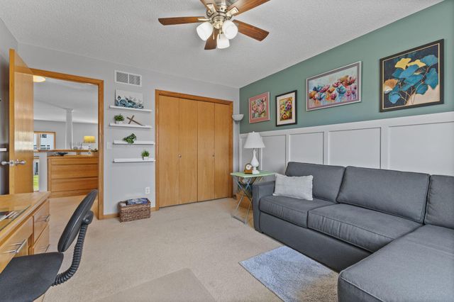 20609 Harrow Court, Lakeville, MN 55044