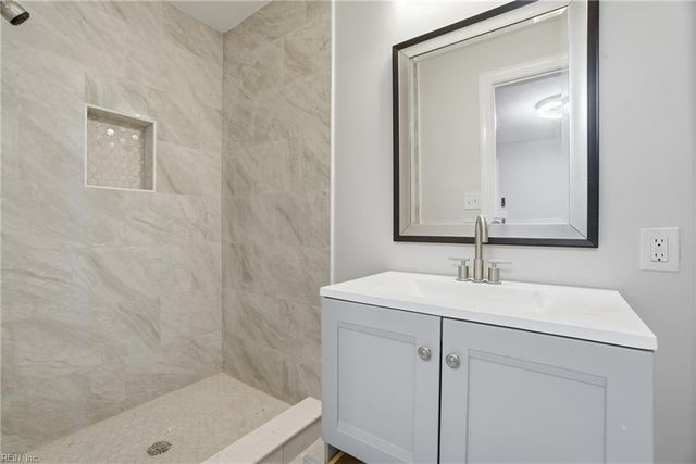 120 Gallant Fox RD, Virginia Beach, VA 23462