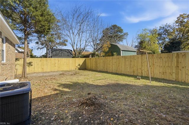 120 Gallant Fox RD, Virginia Beach, VA 23462