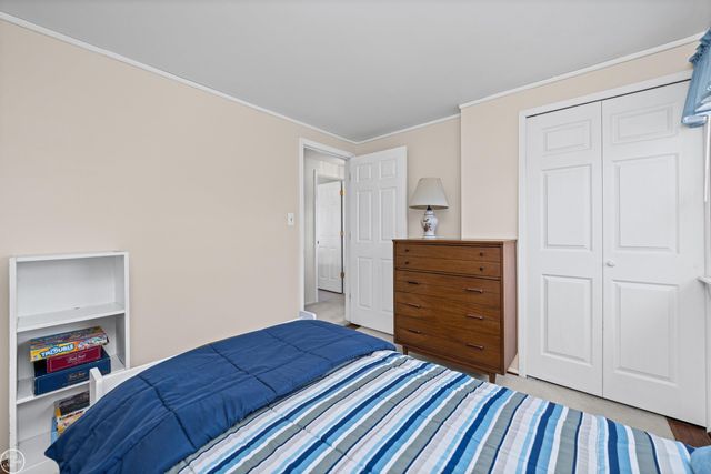 11142 Plumbrook Road, Sterling Heights, MI 48312