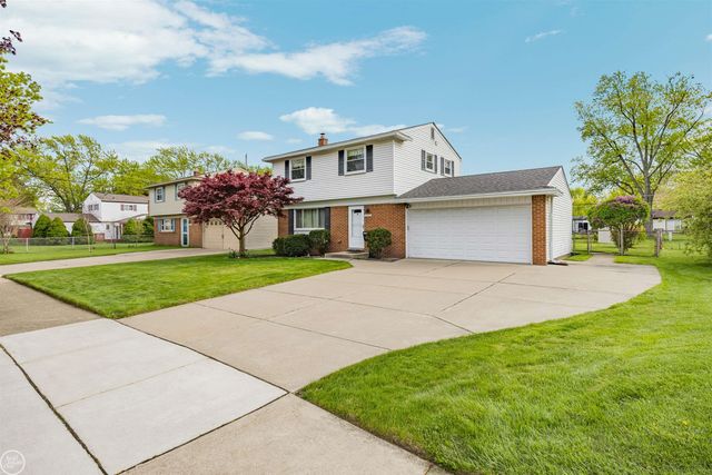 11142 Plumbrook Road, Sterling Heights, MI 48312
