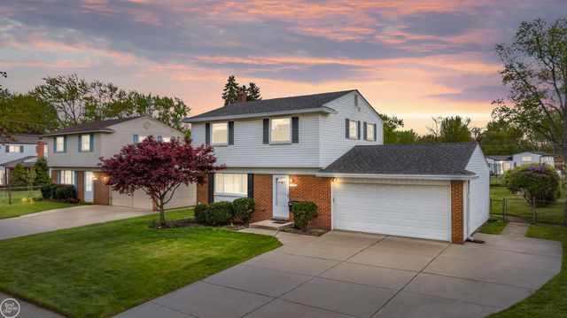 11142 Plumbrook Road, Sterling Heights, MI 48312