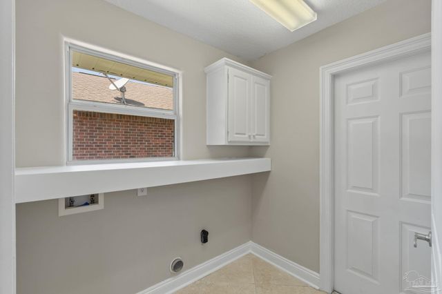 1522 Brigaten Ct, Gulf Breeze, FL 32563