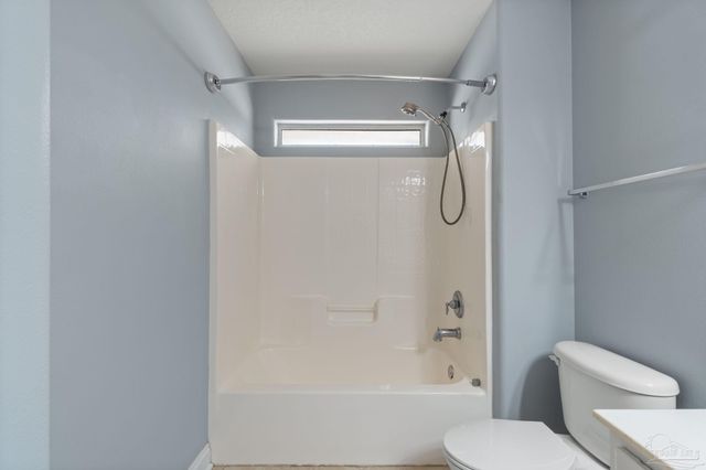 1522 Brigaten Ct, Gulf Breeze, FL 32563