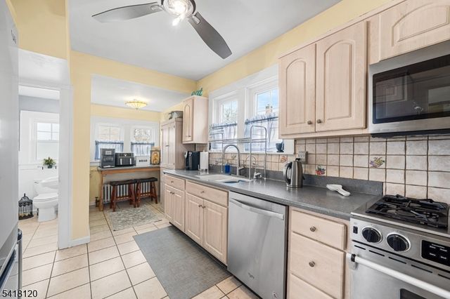 682 Stelle Ave, Plainfield City, NJ 07060