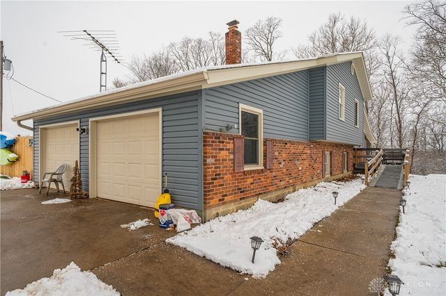 9901 Ballentine Pike, New Carlisle, OH 45344