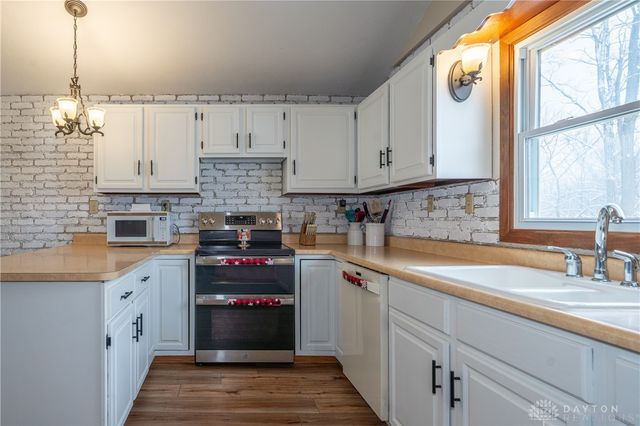 9901 Ballentine Pike, New Carlisle, OH 45344