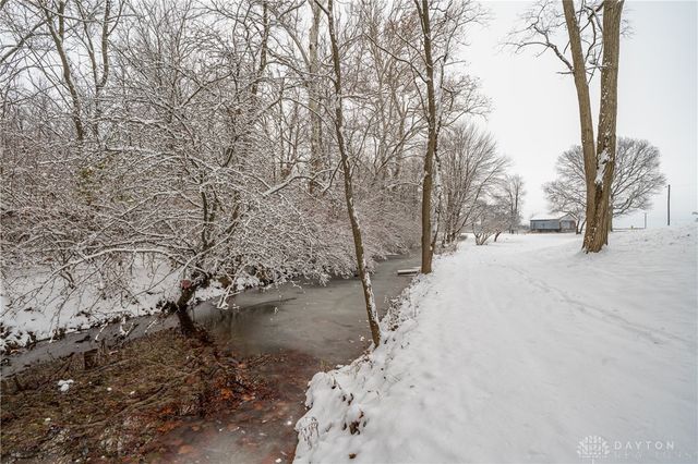 9901 Ballentine Pike, New Carlisle, OH 45344