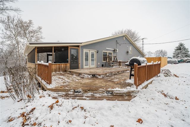 9901 Ballentine Pike, New Carlisle, OH 45344