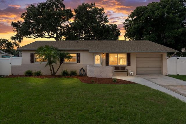 6944 BUHRLEY TERRACE N, St Petersburg, FL 33709