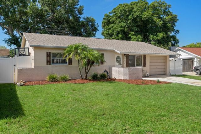 6944 BUHRLEY TERRACE N, St Petersburg, FL 33709