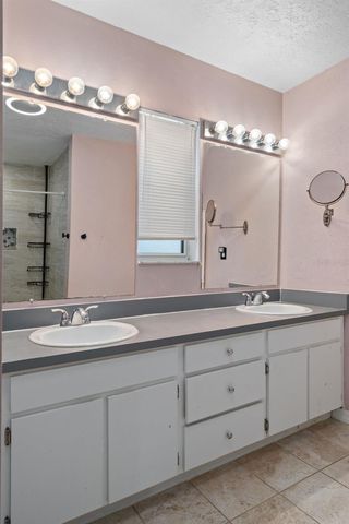 6944 BUHRLEY TERRACE N, St Petersburg, FL 33709