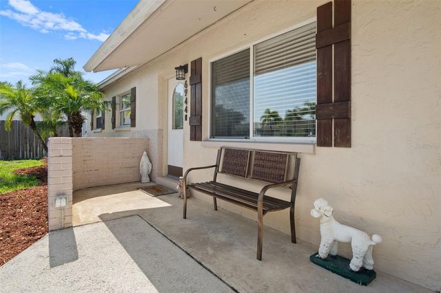 6944 BUHRLEY TERRACE N, St Petersburg, FL 33709
