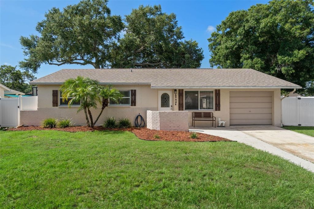 6944 BUHRLEY TERRACE N, St Petersburg, FL 33709