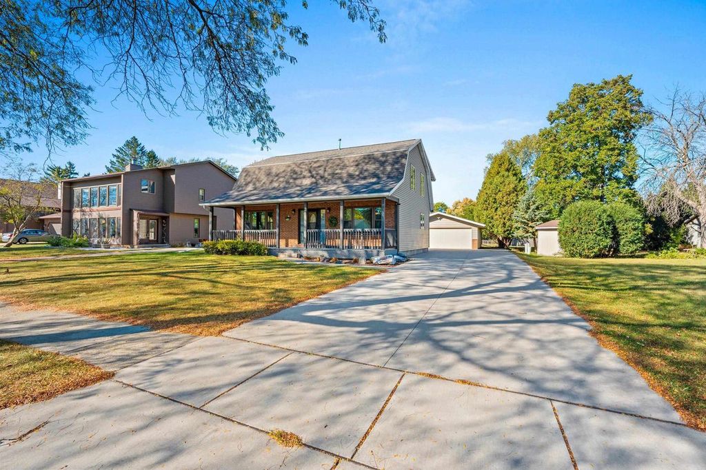 749 Bragg Street, Fond Du Lac, WI 54935