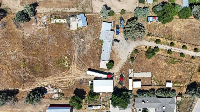 8768 Leona Avenue, Leona Valley, CA 93551