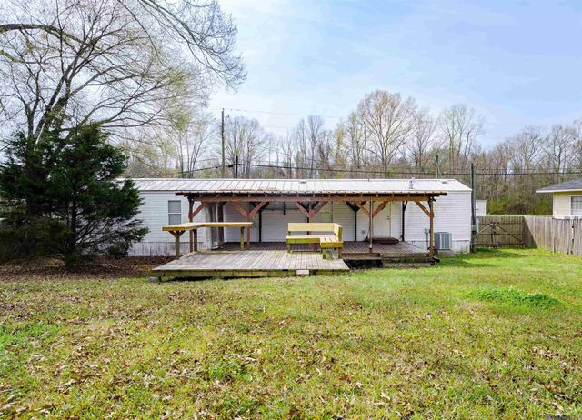 4063 N Row Ave, Zachary, LA 70791