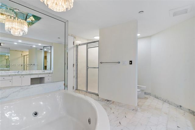 19500 Turnberry Way 15E, Aventura, FL 33180