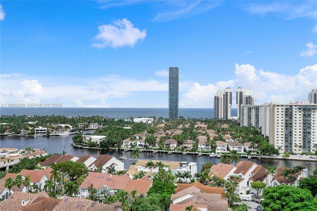 19500 Turnberry Way 15E, Aventura, FL 33180