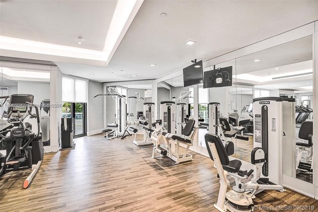 19500 Turnberry Way 15E, Aventura, FL 33180