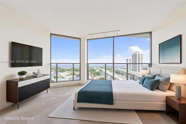 19500 Turnberry Way 15E, Aventura, FL 33180