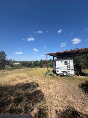 7152 River Oaks DR, Kingsland, TX 78639