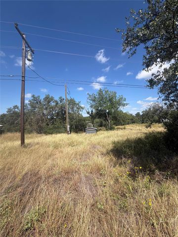 7152 River Oaks DR, Kingsland, TX 78639