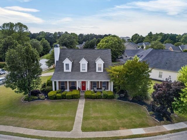200 Meadow Lake Drive, Carrollton, GA 30116