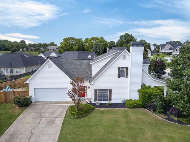 200 Meadow Lake Drive, Carrollton, GA 30116