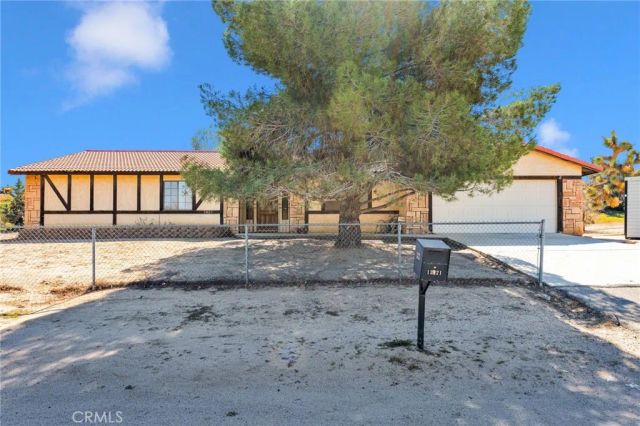 13421 Dean, Victorville, CA 92395