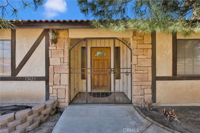 13421 Dean, Victorville, CA 92395