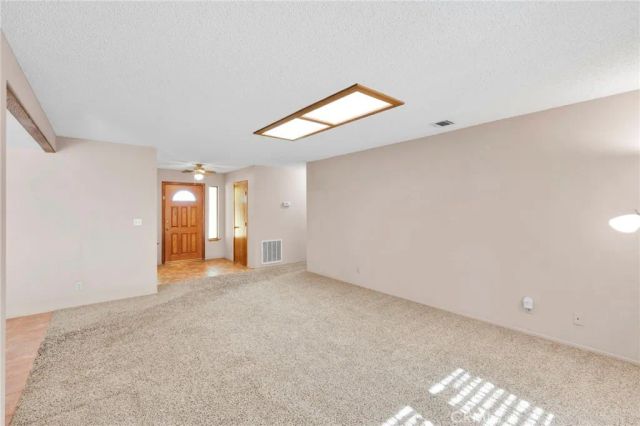 13421 Dean, Victorville, CA 92395