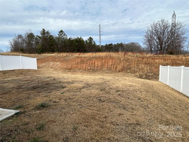 1071 Foxberry Lane, Maiden, NC 28650