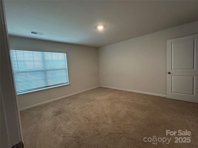 1071 Foxberry Lane, Maiden, NC 28650