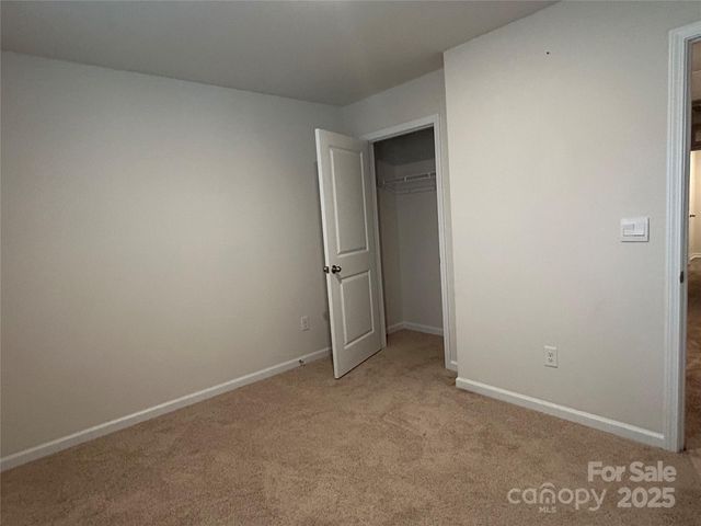 1071 Foxberry Lane, Maiden, NC 28650