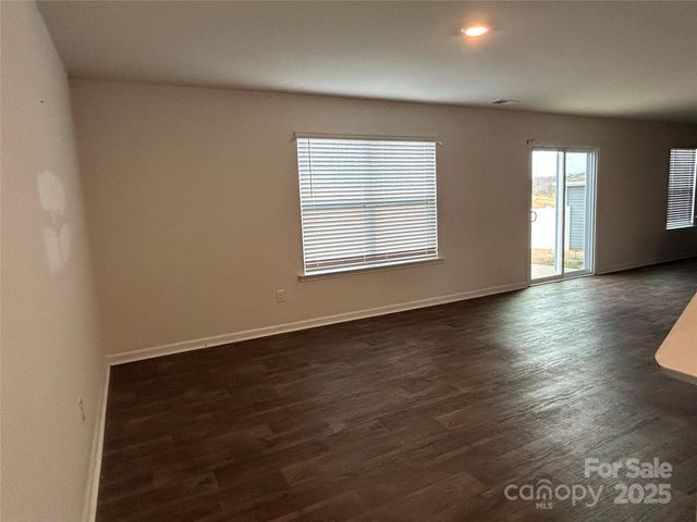 1071 Foxberry Lane, Maiden, NC 28650