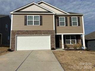 1071 Foxberry Lane, Maiden, NC 28650