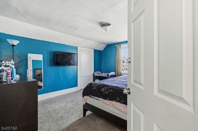 142 Bonna Villa Ave, Roselle Boro, NJ 07203