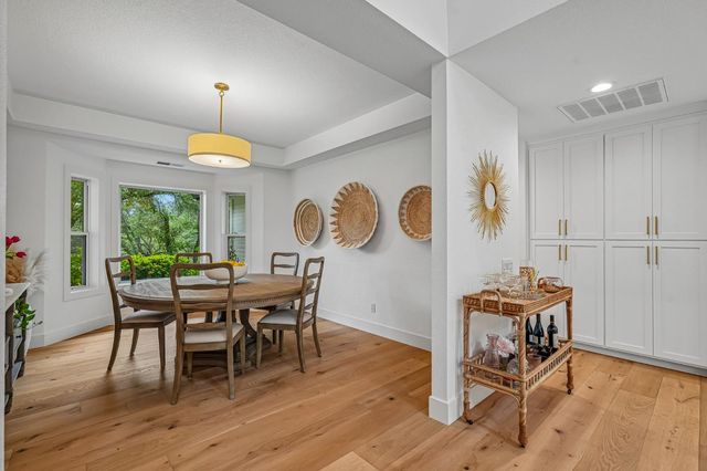 1440 Shadow Rock Dr, Auburn, CA 95602