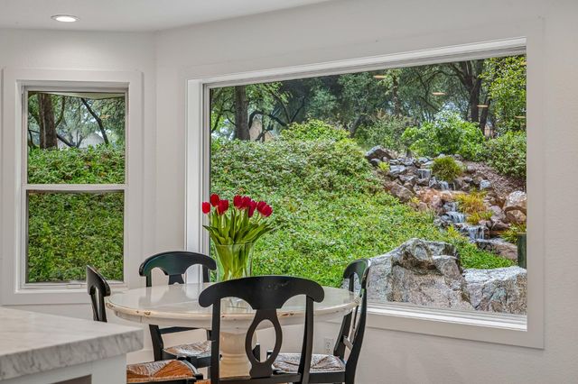 1440 Shadow Rock Dr, Auburn, CA 95602