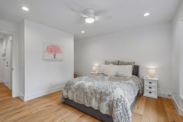 1440 Shadow Rock Dr, Auburn, CA 95602