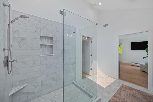 1440 Shadow Rock Dr, Auburn, CA 95602