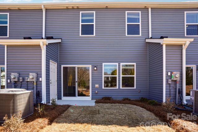 9044 Foggy Brook Loop, Charlotte, NC 28216
