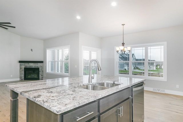 L72 Kopp Road, Waunakee, WI 53597