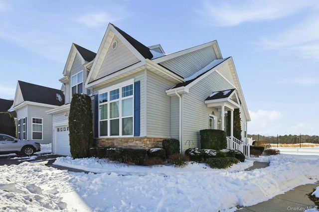 146 Augusta Drive, Medford, NY 11763